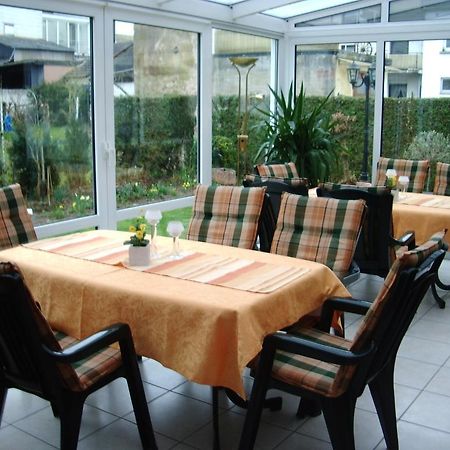 Hotel Gaestehaus Resi à Zeltingen-Rachtig Extérieur photo