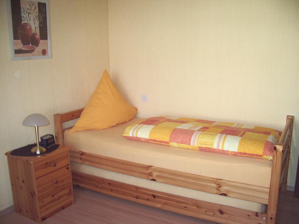 Hotel Gaestehaus Resi à Zeltingen-Rachtig Chambre photo